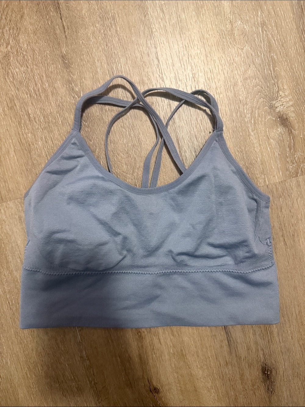 Evercute light blue workout sports bra crop top with criss cross back